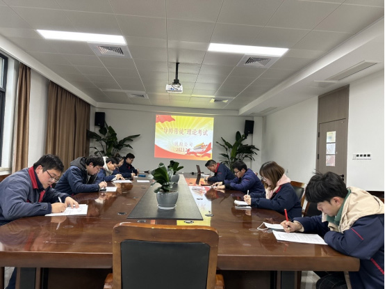 鋼構公司開展“導師帶徒”理論考試